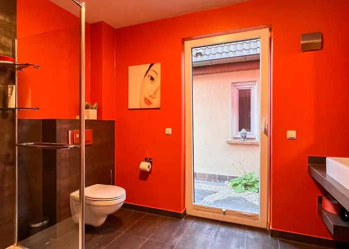 Exklusives Conradshoeh Mit Sauna Und Terrasse Nyaraló *